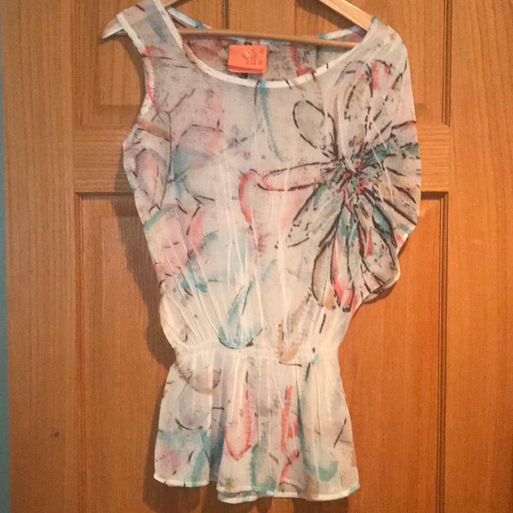 SIENNA ROSE light top with ruched waist S EUC